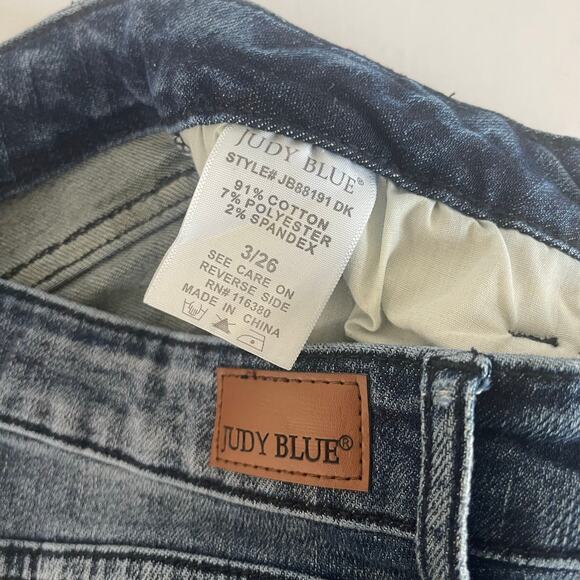 Judy Blue High Waist Relaxed Fit Jeans Raw Hem JB88191 - Size 3/26 - Picture 7 of 7